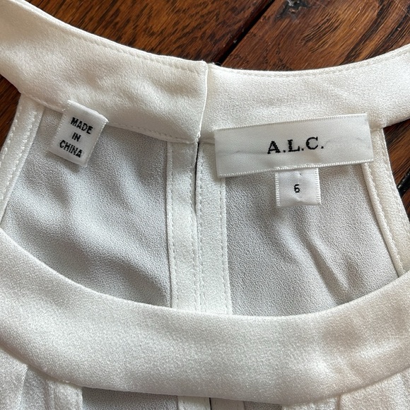 A.L.C. White Racerback Tank Blouse NWT Size 6 Cutout V neck - Picture 8 of 10